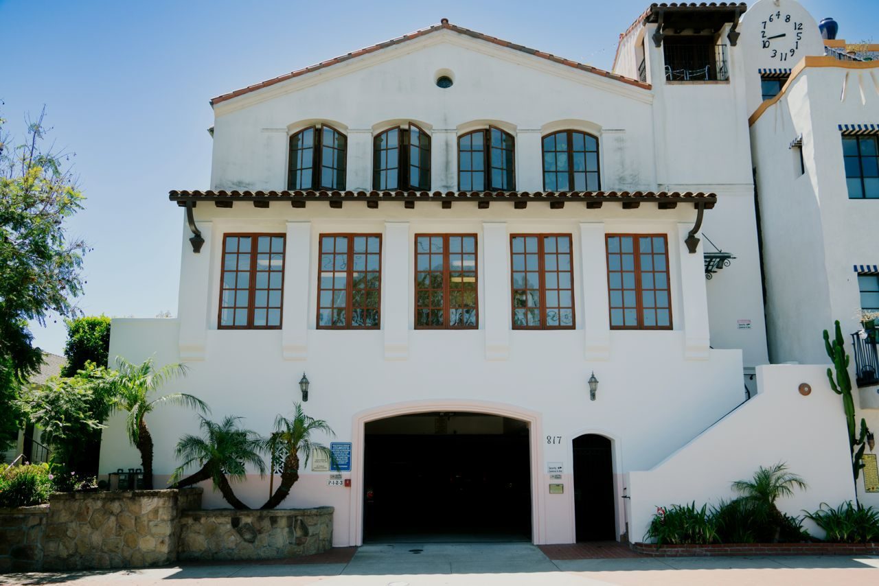 The Spanish Colonial building housing Botaitis Therapy Group at 817 Garden St., Santa Barbara